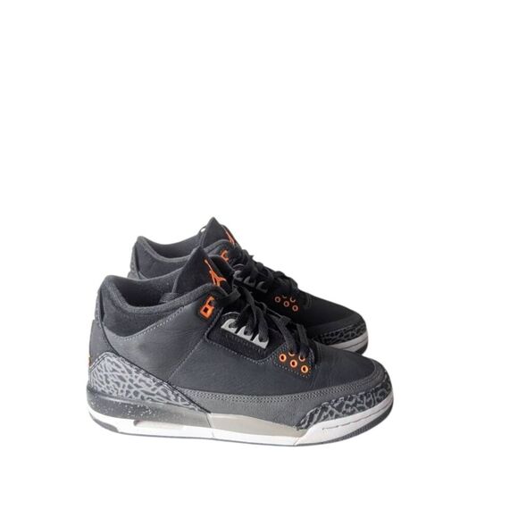 NIKE Air Jordan 3 Retro "Fear" 2023 Sneakers Size 7Y/W8.5 - Picture 3 of 9